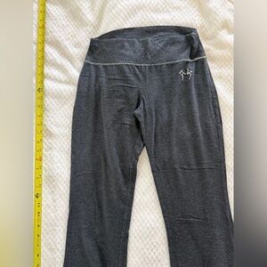 Green Apple charcoal gray capris